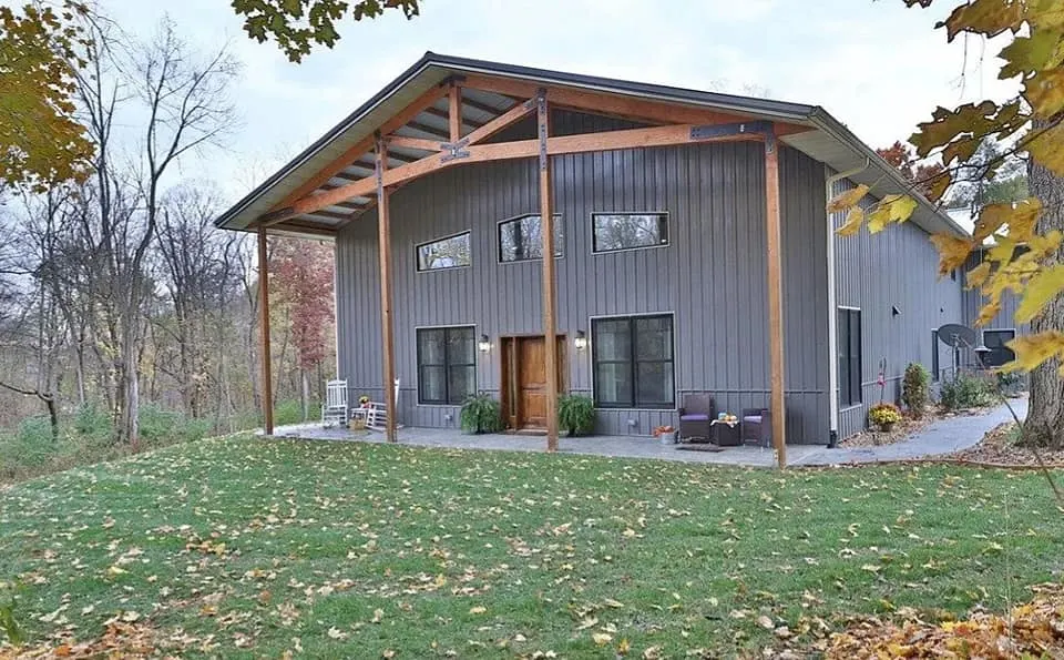 barndominium with loft and shop garage area- outside view