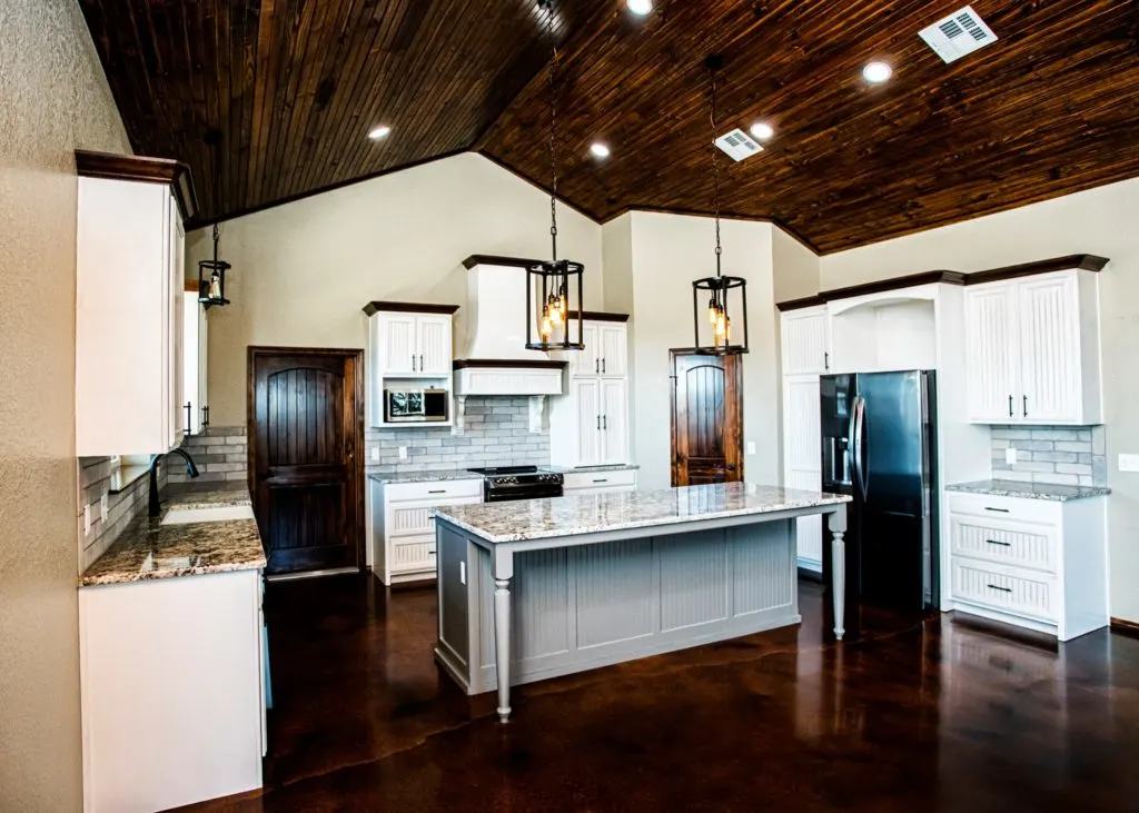 oklahoma barndominium kitchen