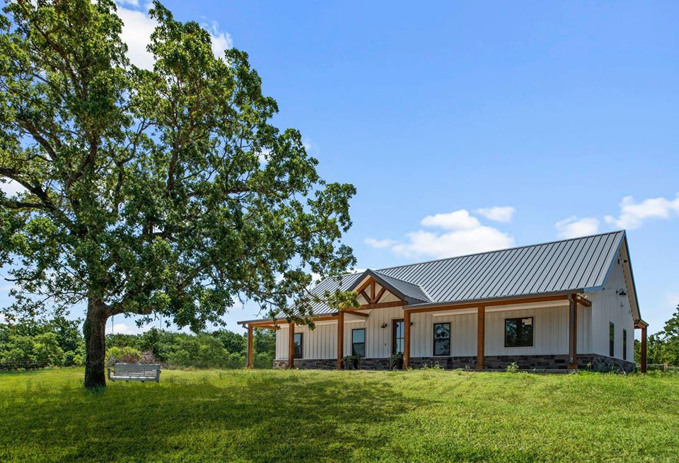 Cottondale Barndominium in Texas