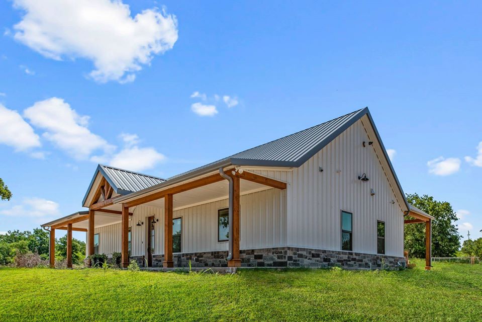 Cottondale Barndominium in Texas