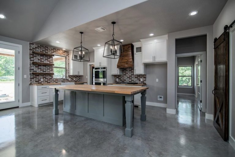 Cottondale Barndominium in Texas Amazing Home Below 2000 Sq Ft