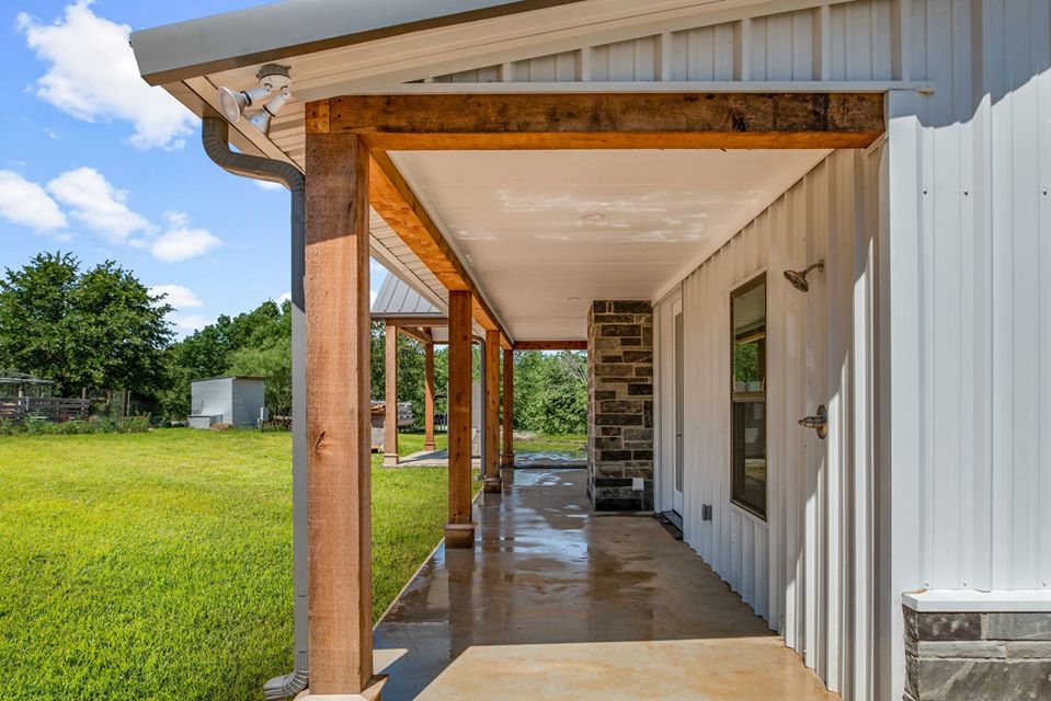 Cottondale Barndominium in Texas