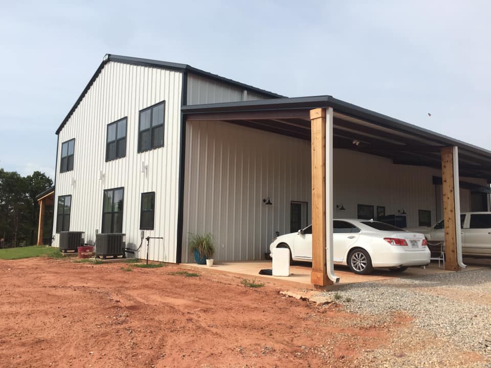 Black and White Oklahoma Barndominium