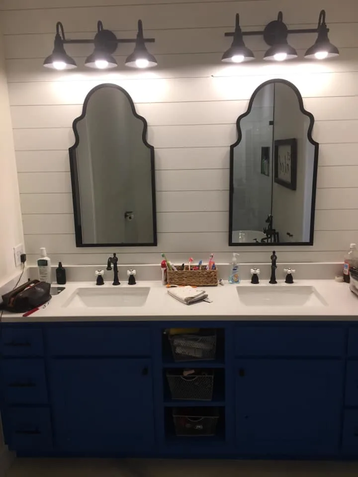 Black and White Oklahoma Barndominium master bath vanity
