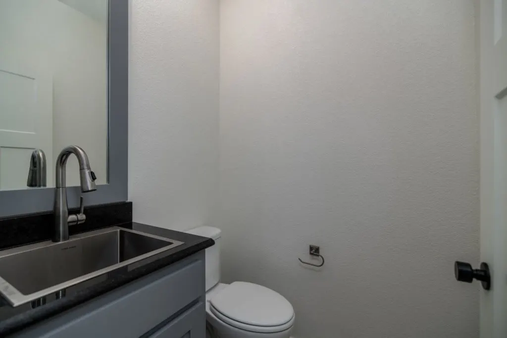 Texas Barndominium toilet