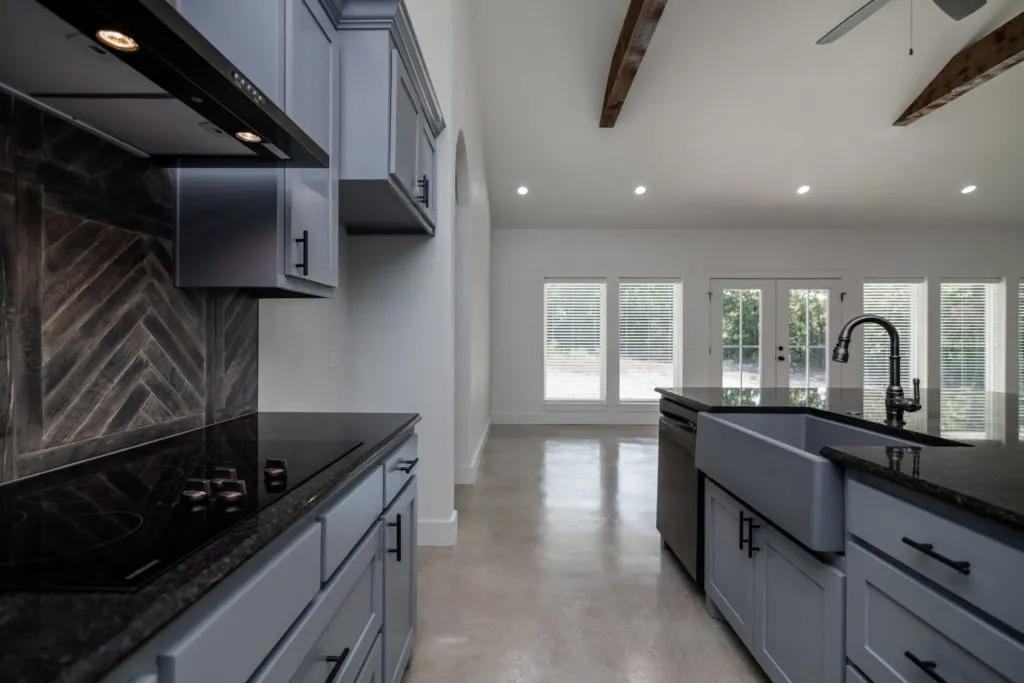 Texas Barndominium kitchen