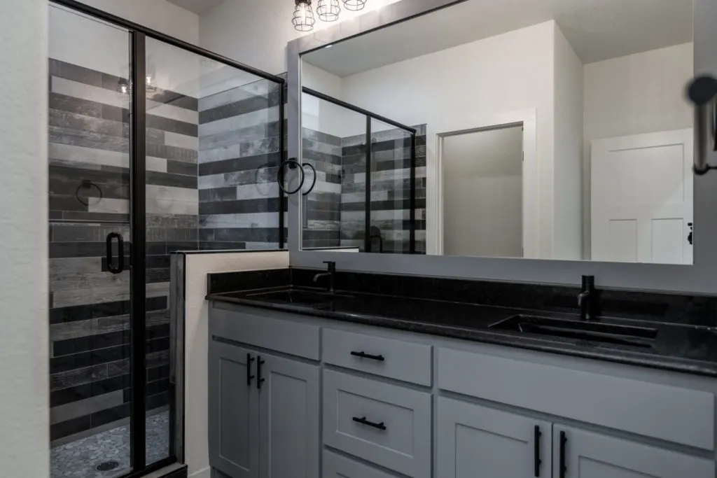 Texas Barndominium shower and vanity