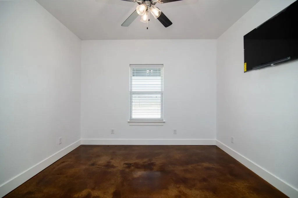 Butler Texas Barndominium bedroom