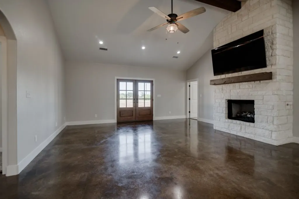 Springtown Texas Barndominium living room