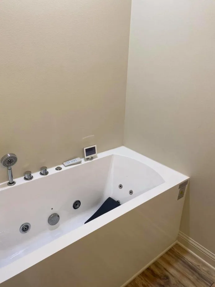 Bathtub