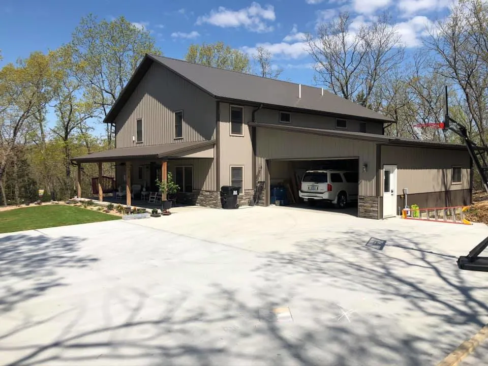 barndominium in Wyoming exterior