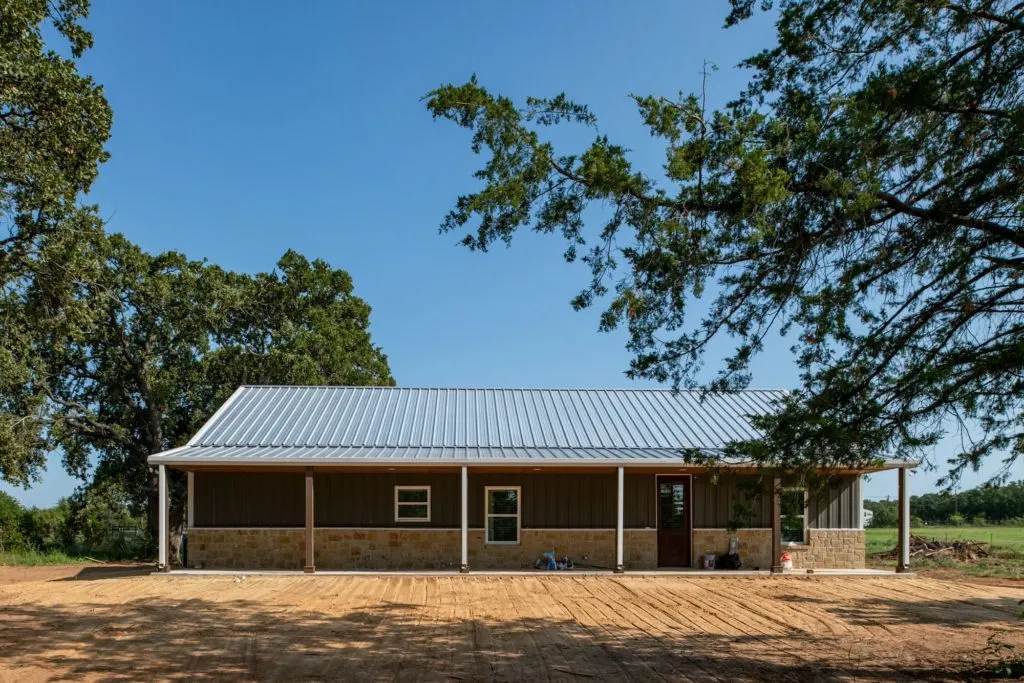 barndominium in Illinois exterior