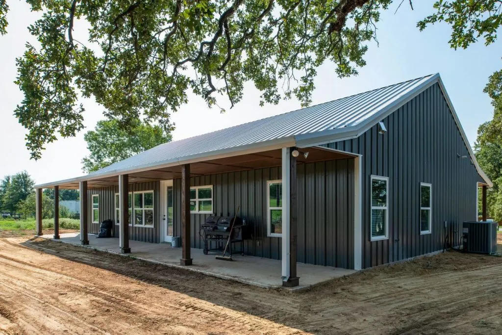 barndominium in Illinois exterior