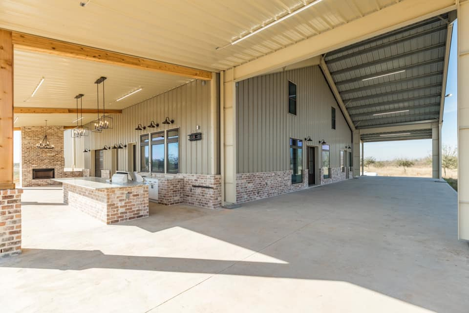  Houston Texas Barndominium Front Porch