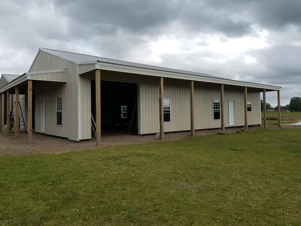 Barn House Design - Louisiana Home