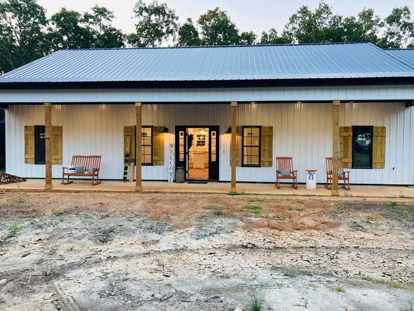 Exterior of the Arkansas Barndominium