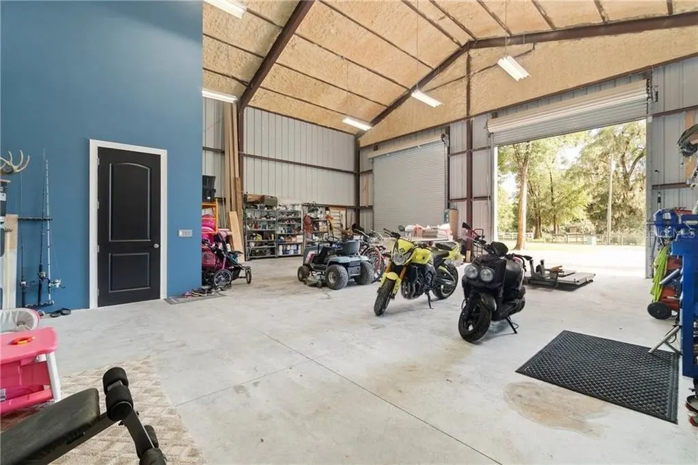 florida barndominium interior 