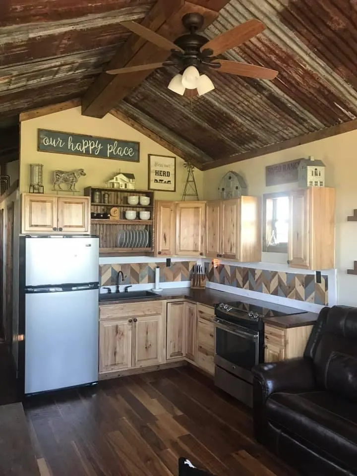 texas barndominium interior 