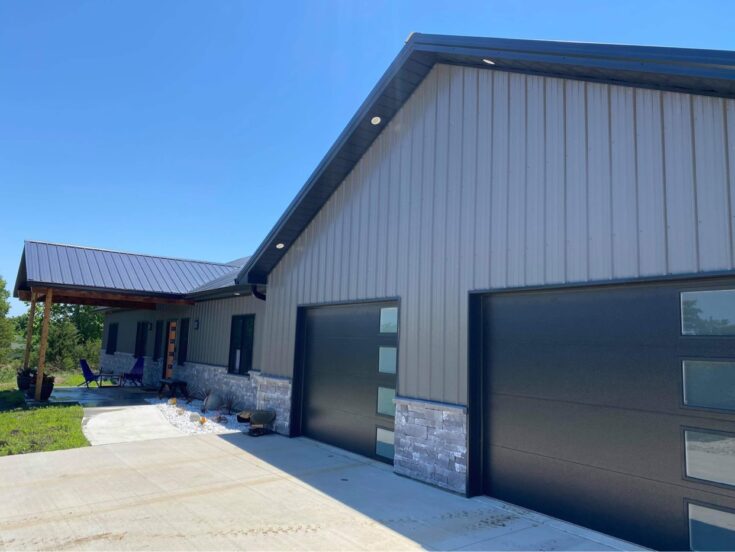 Modern Kansas Barndominium