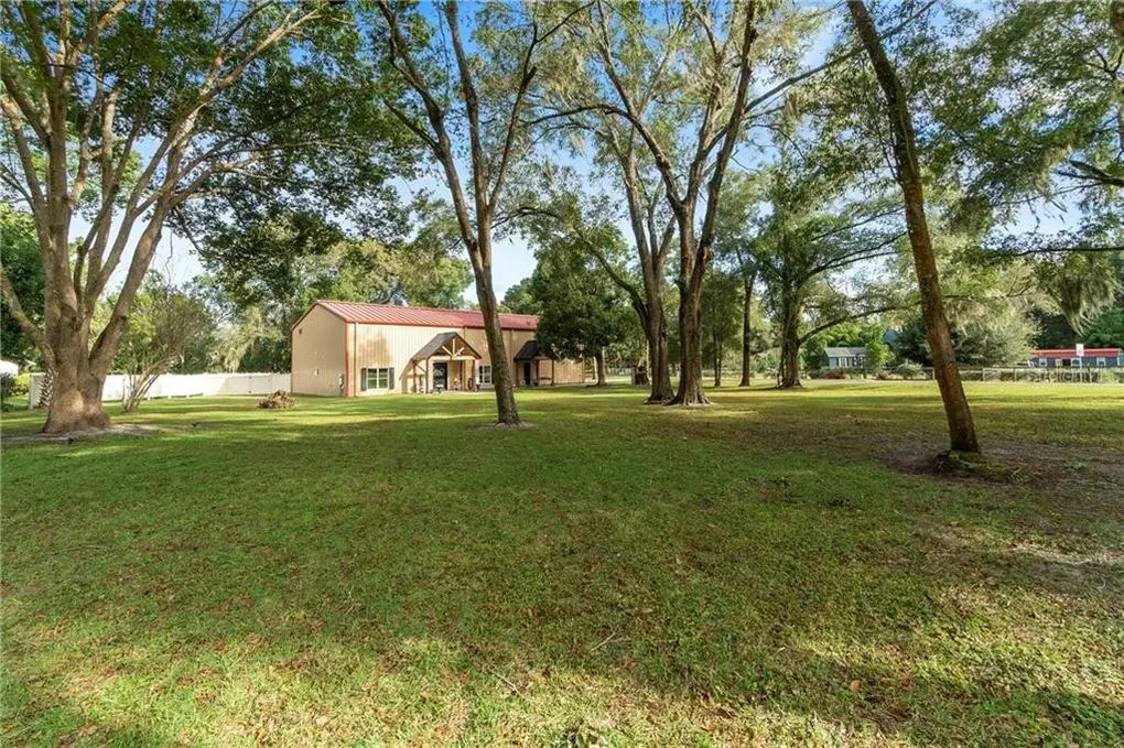 florida barndominium exterior