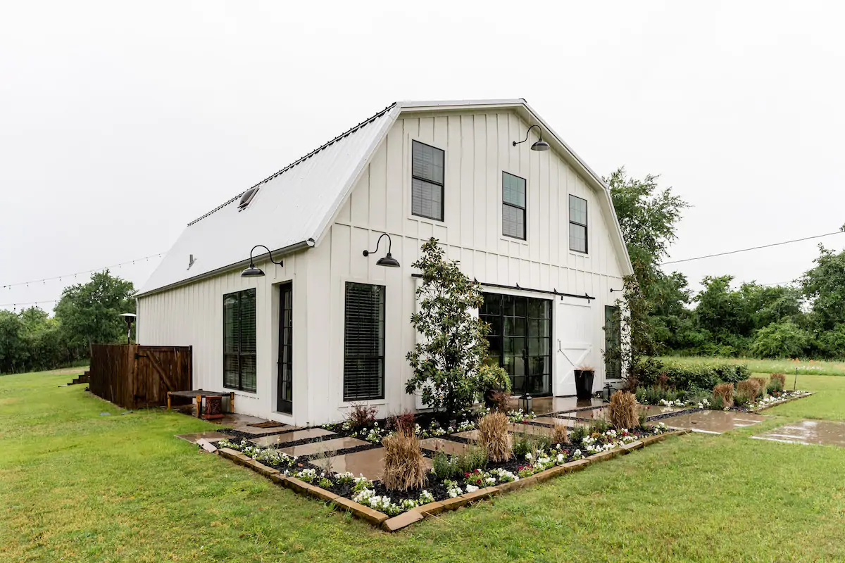 Barndominium Roof Styles - Gambrel