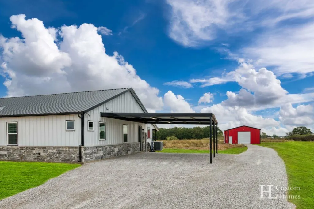 Texas barndominium exterior 