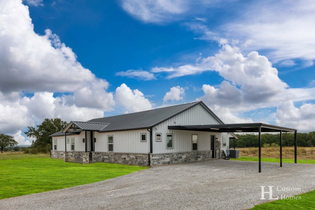 Texas barndominium exterior 