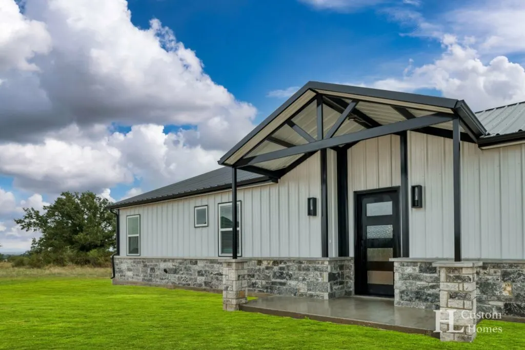 Texas barndominium exterior 