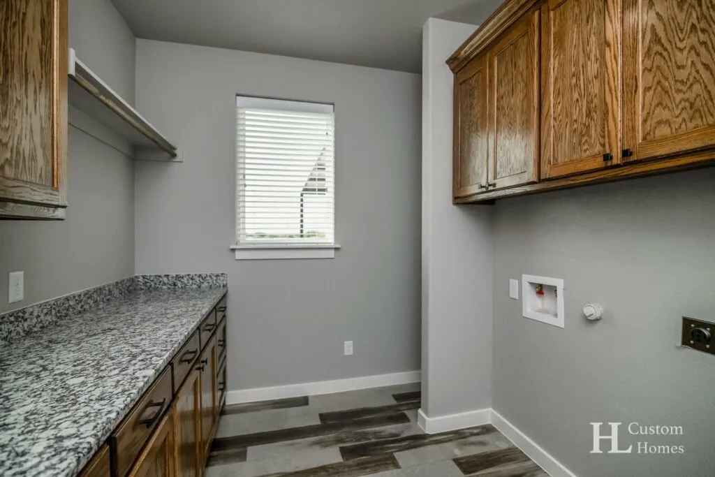 Texas barndominium interior 
