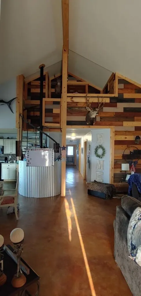oklahoma barndominium living area interior