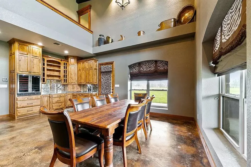 Texas Barndominium - Dining Room