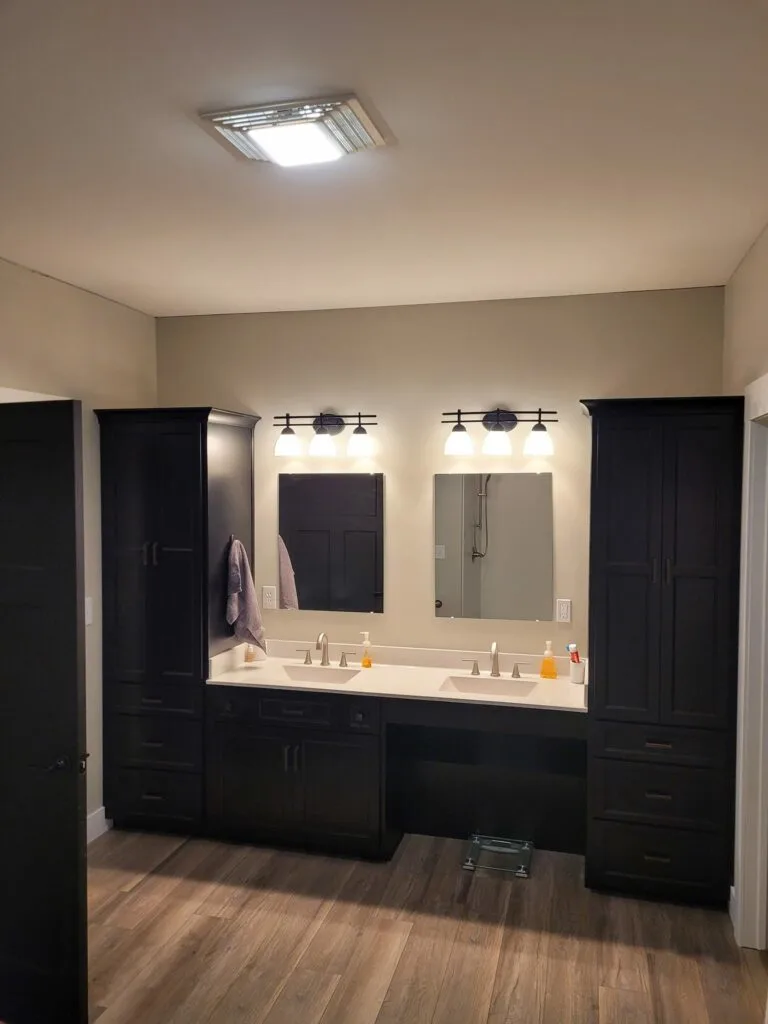 Indiana Barndominium - Bathroom