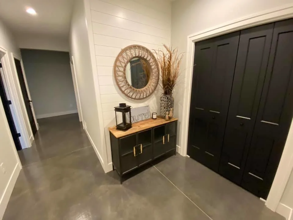 Entrance and foyer