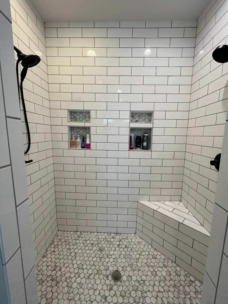 Alabama Barndominium - Shower Room 