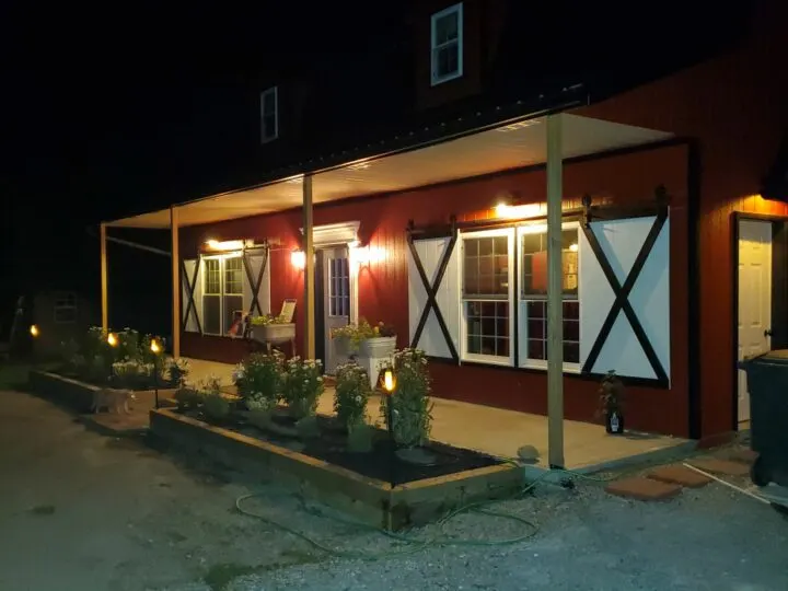 Pole barn home in Georgia with porch