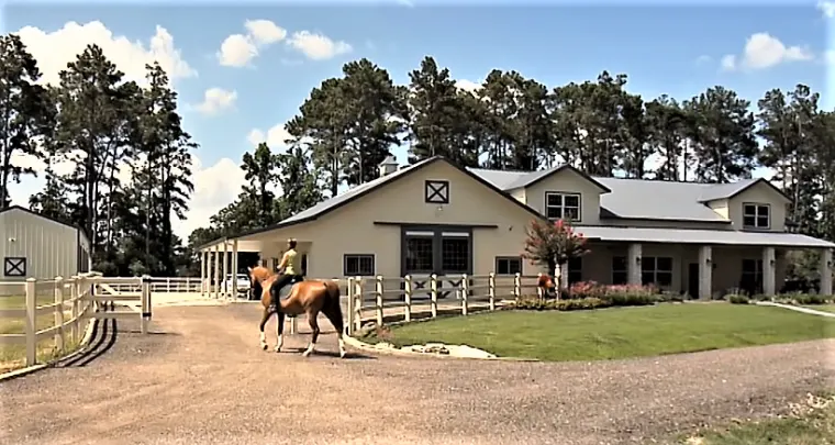 Pole barn home vs barndominium