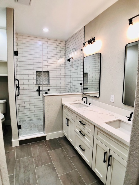 Chappell Hill, Texas Barndominium - Master Bathroom