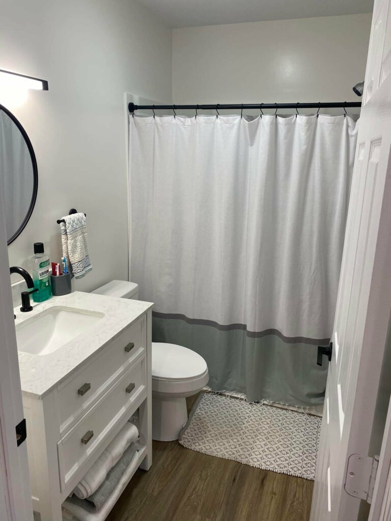 Hedgesville, Virginia Barndominium - Guest Bathroom