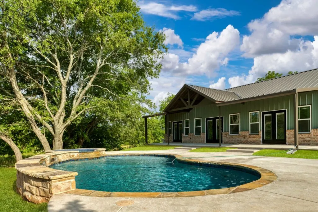 Texas Barndominium by HL Custom Homes - Pool 2