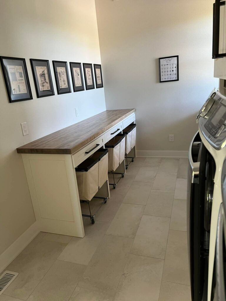 Iowa Barndominium - Laundry Room