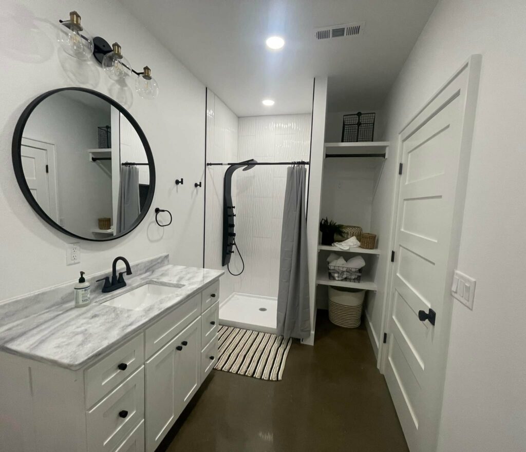 Arkansas Barndominium - Guest Bathroom 2
 