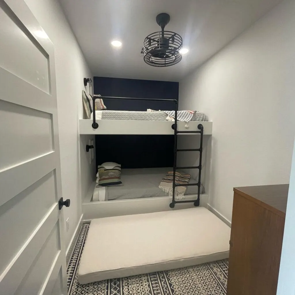 Arkansas Barndominium - Bedroom 3