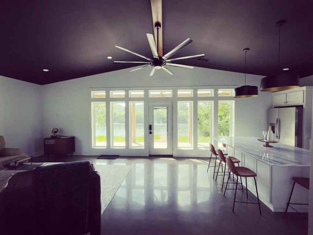 Arkansas Barndominium - Main Living Area