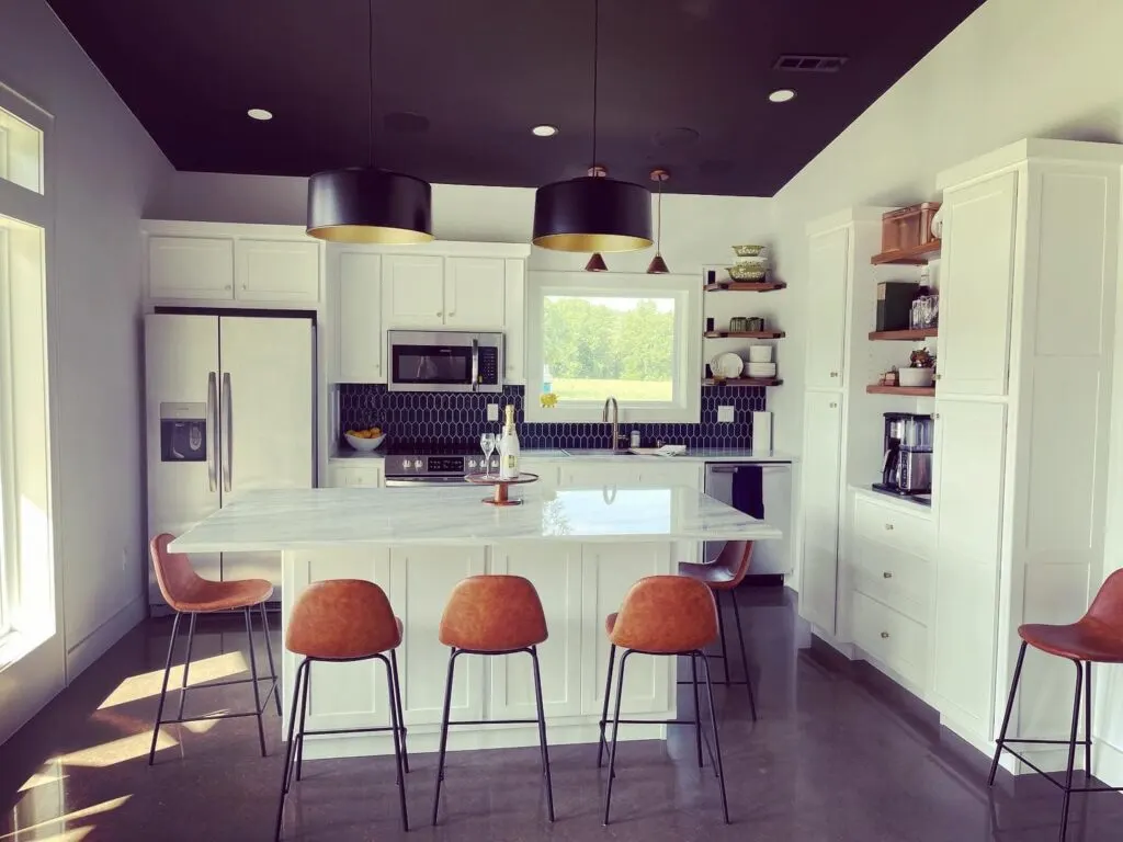 Arkansas Barndominium - Kitchen
