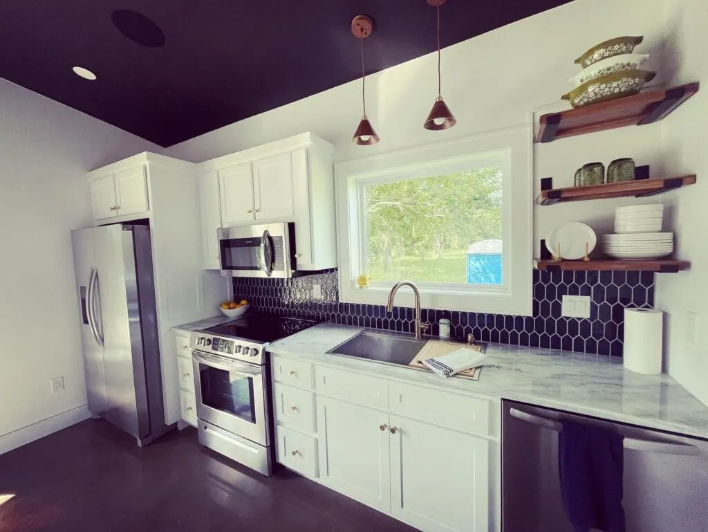 Arkansas Barndominium - Kitchen Sink