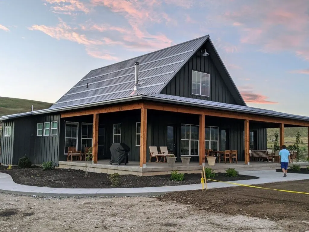 Contemporary pole barn home in Iowa