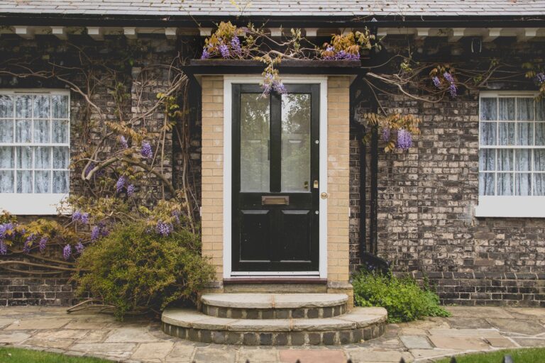 18 Barndominium Front Door Ideas For An Inviting Feel