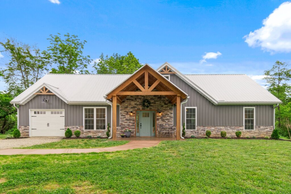 Mid-sized Tennessee barndominiums priced at $500k or less