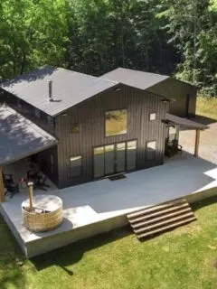 Modern Farmhouse-Style Arkansas Barndominium