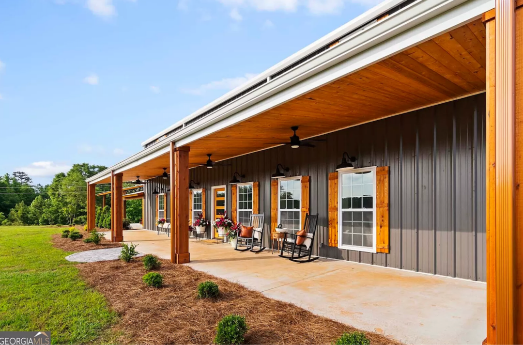 Stunning Georgia Barndominium with Floor Plan by Matt Meeks (Dublin, GA)